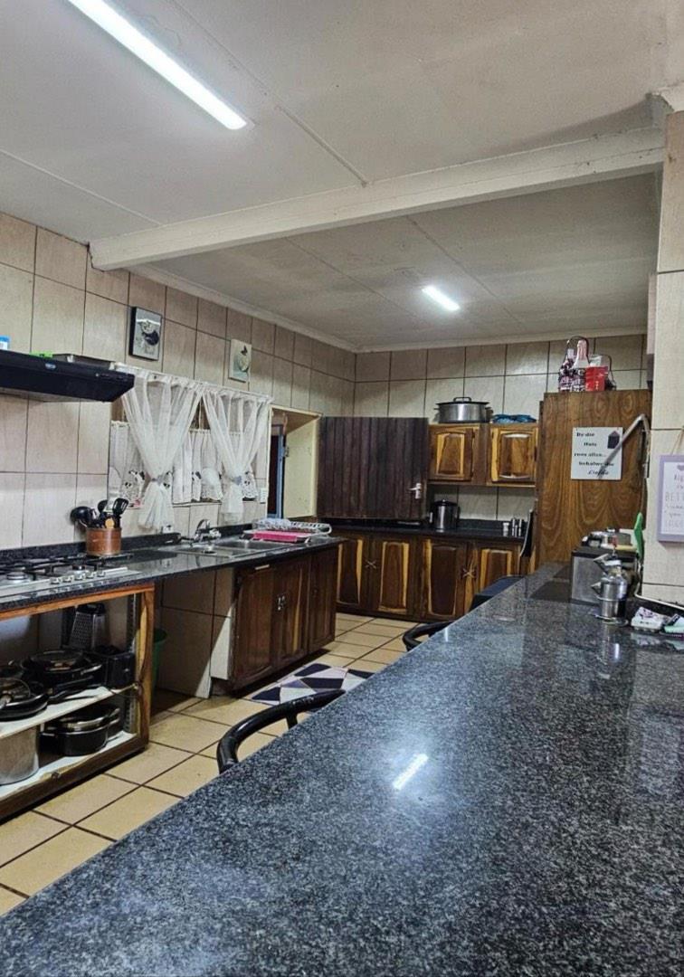 6 Bedroom Property for Sale in Brits North West